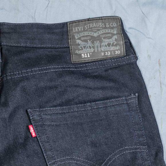 Levis 511 Jeans Mens 33x30 Dark Rinse Blue Denim Straight Leg Modern - Picture 3 of 4